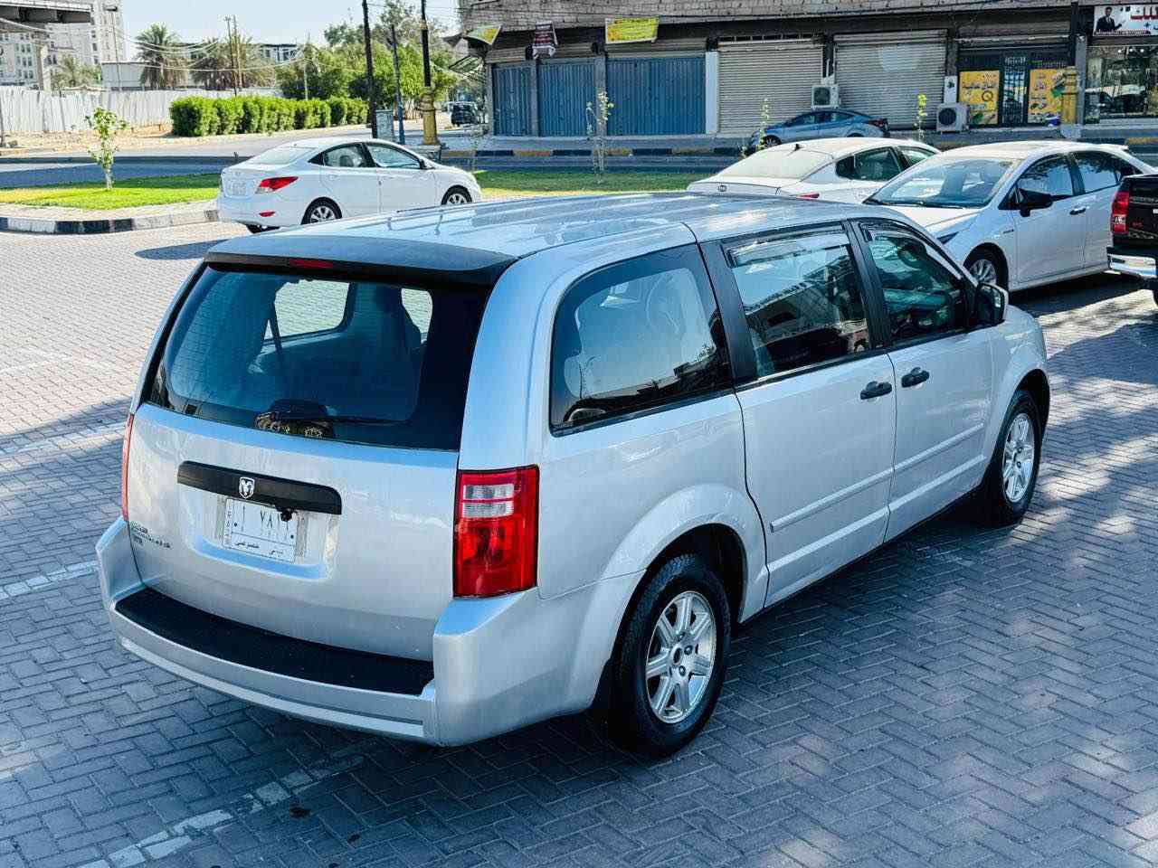 دوج كرفان موديل 2008مريكي اكلين تايتل بيها قطعتين صبغ اثر جراد السعر 104قابل التفاوض اللستفسار اكثر اتصال *********** مواصفات السياره  تحكم استيرن مثبت سرعه كشنات منفصل كشنات بلع سياحي  ثلث قطع تبريد سبعه راكب جام كهربائي احصان بل نص مكينه جديده تبريد ثلج 🧊 حداديه جديده مكينه وكير مكفولات تخم تاير مكان السياره كربلاء كربلاء, العراق
