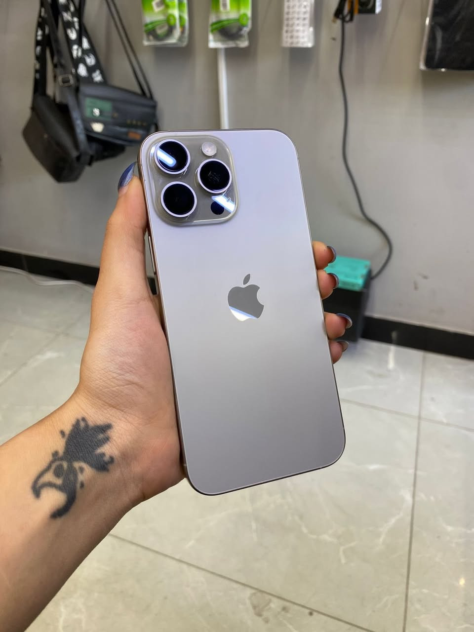 ايفون 16 برو ماكس ذاكرة 512 بطارية 100 مشحون 41 مرة الجهاز شرق اوسط ونضيف كلش السعر مليون550 او مراوس مع ايفون17 برو ماكس نيلي او ابيض


**إذا كنت صاحب هذا الإعلان وتريد حذفه لأي سبب، رجاءا أرسل رسالة إلى الدعم الفني**