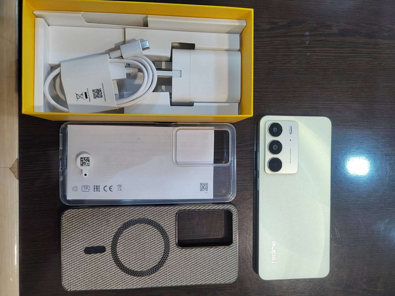 السلام عليكم جهاز ريلمي سي 75 ذاكره 512 رام 16 8+8 مستخدم شهر شرط جلخ مابي اخو الجديد غراضه كله كامله السعر 200 الف مكاني جانب الأيمن حي 17 تموز ***********
***********
