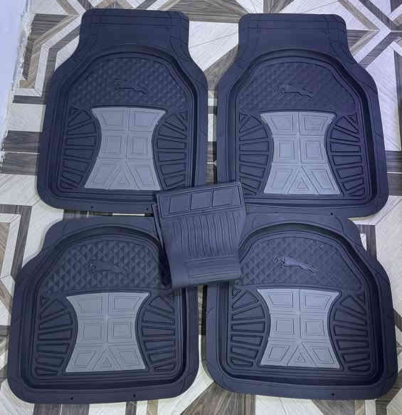 المضلات اوباما كويتي سعرهن 30
فرشه صندوك سعرهه 20
دوسات سعرهن 25
شبجه سعرهه 25
عندي جادر اوباما جاجرمطري سعره 30مستخدم شي قليل 
مكاني البصره اكو خدمت توصيل 
***********
