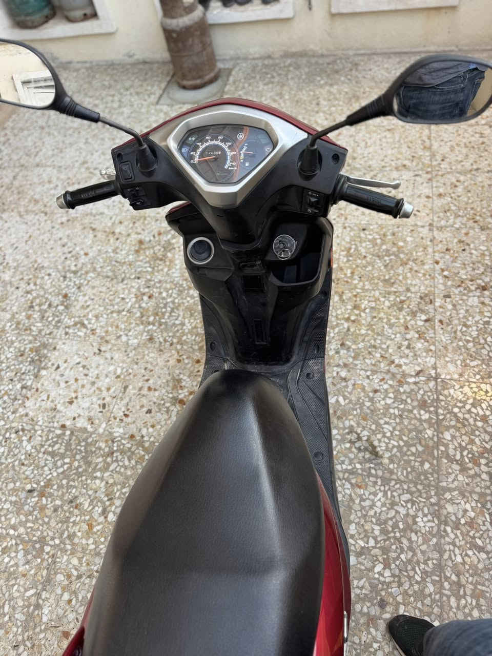 اكزز جديده ومكفولة برغي مامفتوح نضيفة بمعنى الكلمة صار اسبوع نازله من الرمبة العنوان بغداد الدورة للأستفسار ***********
السعر مليون ٦٠٠ وبية مجال
