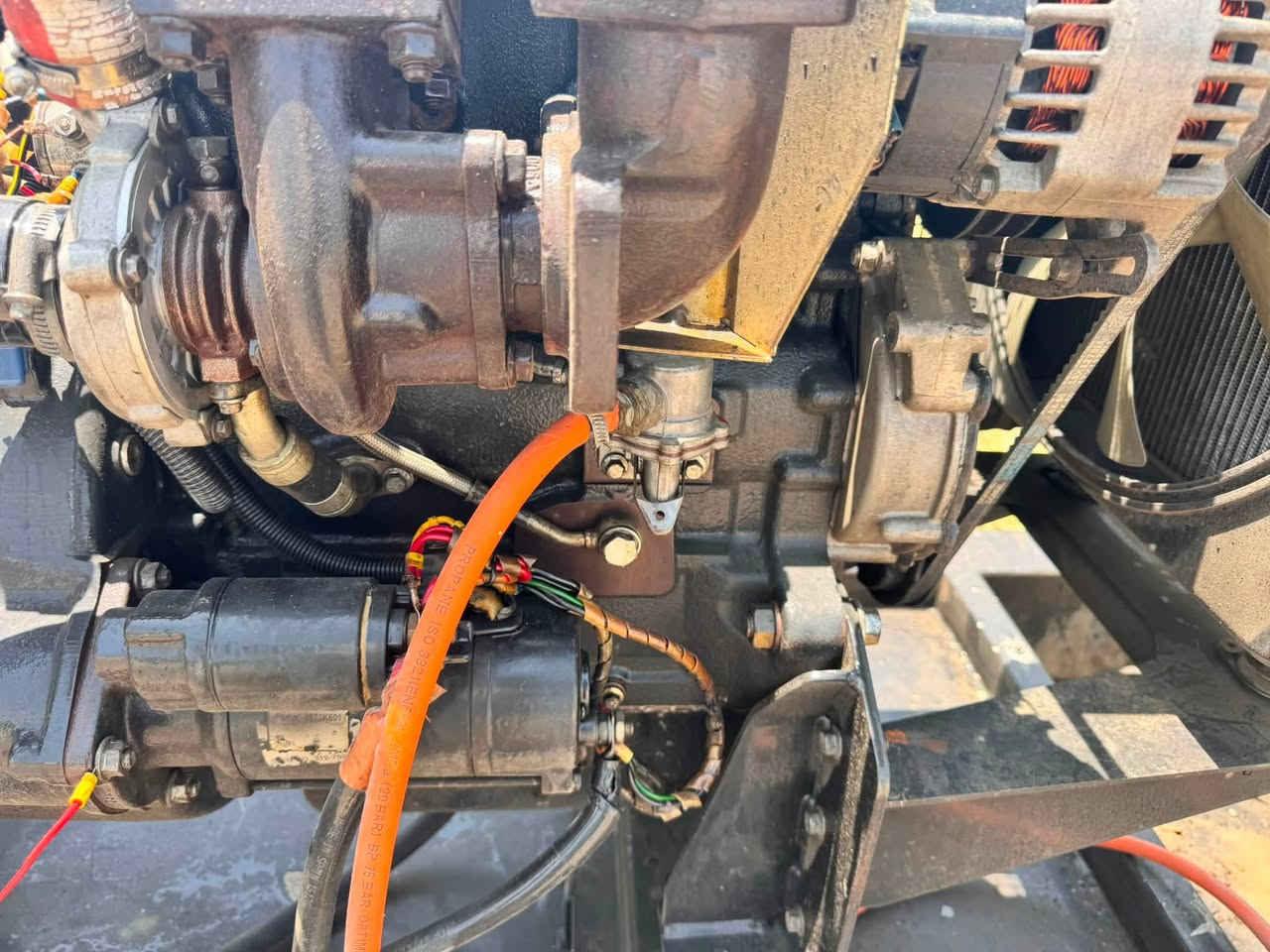 مولدات للبيع عدد (٢) 65KV والثانيه 80KV مكفولات محرك وتوليد ،حاويه ما مشتغلات بالعراق ماعدى تشغيل الفحص للاستفسار يرجى الاتصال على الأرقام التأليه ***********، ***********
