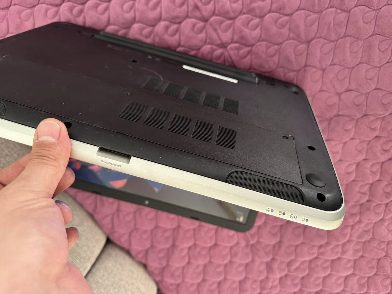 حاسبه للبيع نوع ديل استعمال شخصي نضيفه جدا نضافه 95‎%‎ كامل ملحقات سعرها 225 وبيها مجال بسيط جدا
مكاني بغداد الشعب سوق شلال
الاستفسار اكثر الاتصال ع الرقم ***********
