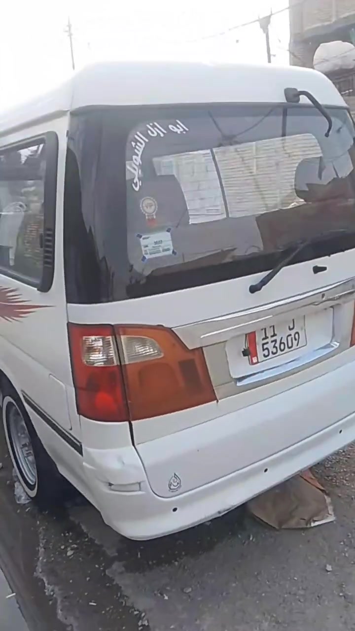 السلام عليكم شباب سياره للبيع فتون 14 موديل سياره كفاله عامه على وضع الشركه سياره بها رشه الصبغ من جوه الجام الصفحه الطويله بها ضربه على المرجعين على البارد وين باب السلايد بيها ضربه السعر 80 مكاني بصره جزيره حوطه الرقم الهاتف ***********
