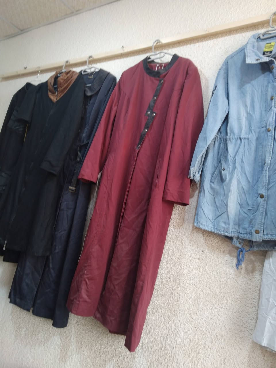 السلام عليكم يوجد ملابس نسائية وبناتي دشداشة نسائية السعر ٢٠٠٠ دينار ملابس بناتية القطعة ١٠٠٠دينار كاب اوجبة السعر ٣٠٠٠ دينار سوك الشقق مدخل مدرسة ابراهيم الخليل


**إذا كنت صاحب هذا الإعلان وتريد حذفه لأي سبب، رجاءا أرسل رسالة إلى الدعم الفني**