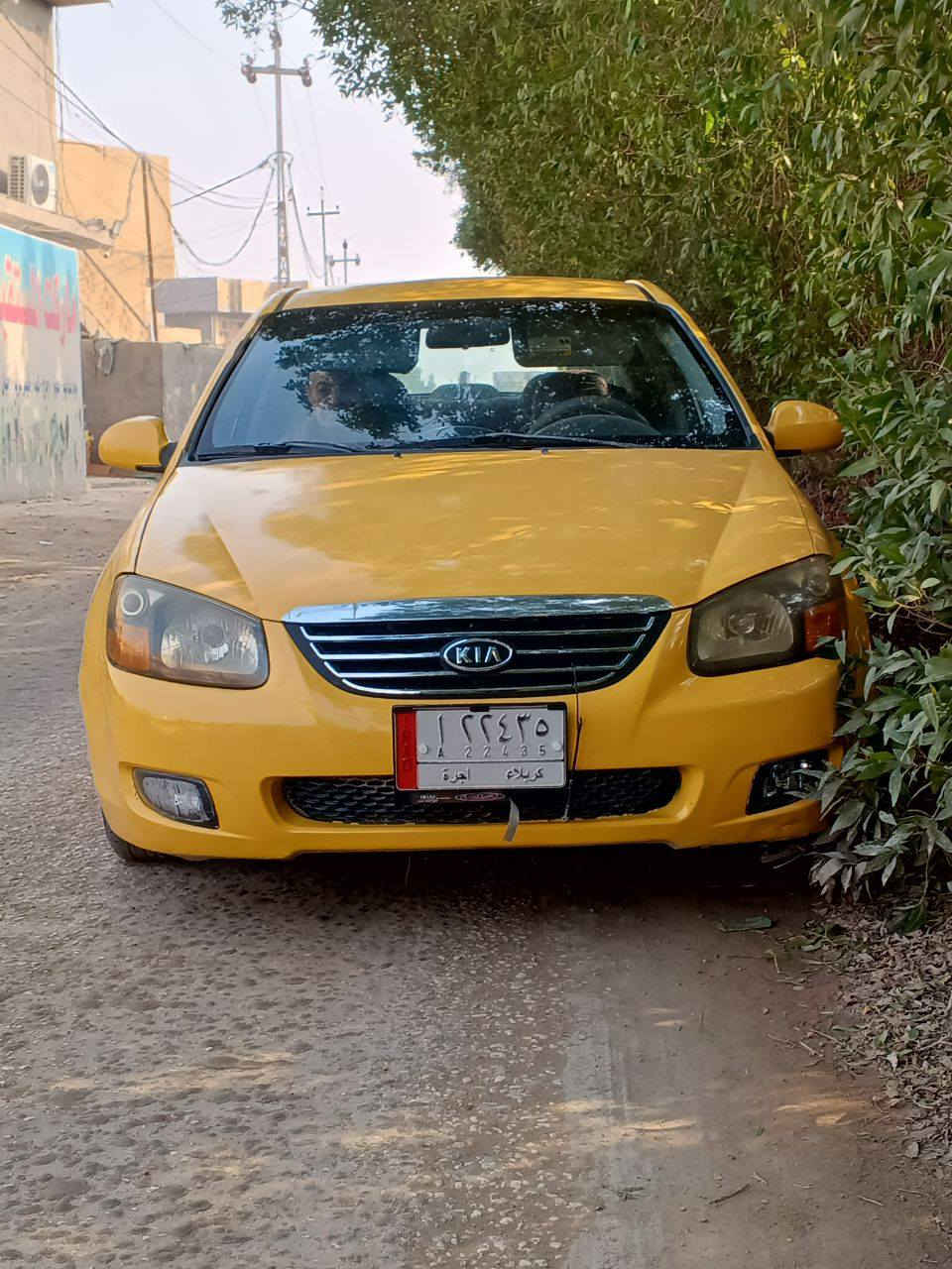 سبكترا 2008
سيارة ب اسمي سنوية لغاية 29 
صبغ فرن جديد بعدها بدون بوليش 
السيارة حلوة. كاعدة مصفرة هيئة وغرامات مداور ثاني يوم لغود شواصي قمارا مكفولات شوية بيها جوة باب السايق بالدوسة صفاح موس قطرة خياس ما بيها 
73 وبيها مجال باقي التفاصيل على الرقم 
***********
***********
عنواني بابل مركز
