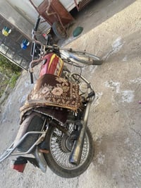 اربعه كير تايكر مديل ٢٠ كلك شرط برغي مامفتوح من المكيه  رقم شاصي وبليت...