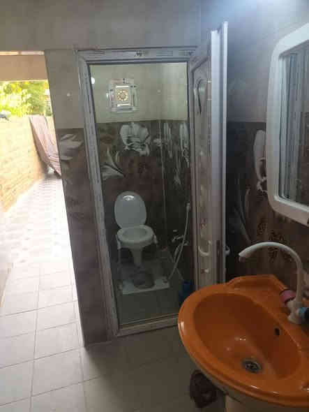 بيت طابو زراعي للبيع
مساحه 170متر
غرفتين وصاله ومطبخ وصحيات واستقبال
اساس كونكريت والسقف عكادة
بناء طابوق جديد
السعر 85
منطقة الدسيم

***********
