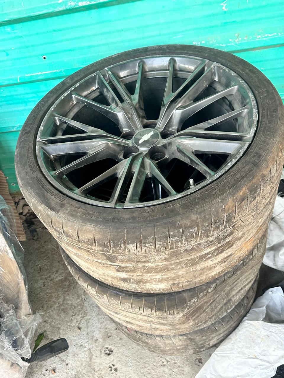 السلام عليكم غراض كمارو ZL1 للبيع
دعامية خلفية zl1 ودفيوز

بكلايتات سموك جديدات

دشبول كامل مقبط

بيبان مقبطات كاملات داخل شامو اسود واحمر
ويالة تايرات وكالة 3

عمبار و اي بي اس جدد
ماطور ماسحات
للاستفسار ***********
