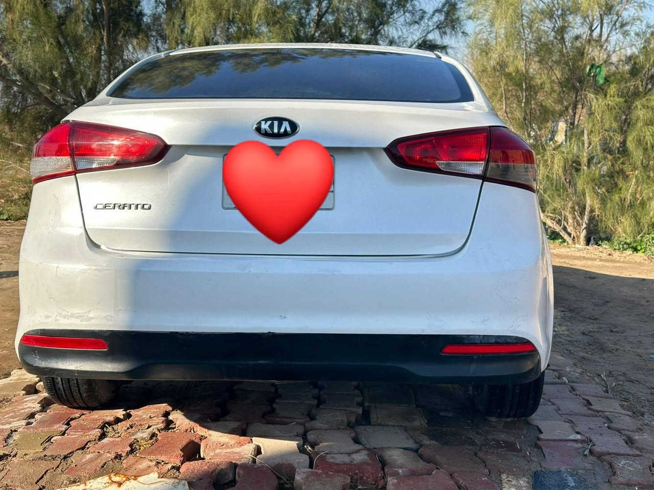 سلام عليكم سيرتو البيع. رقم مثنئ/2017 /  سياره كفاله عامه ما عده دوسه رش ولبقي كفاله. تبريد شرط مكينه مامفتوحه . تخم تاير      سنويه. 27. ? السعر /132 /   ***********
