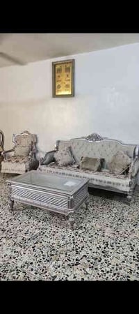 تخم مصري زان اصلي ثكيل نضيف بدون ضرر ٨ مقاعد ويا طبله وسطيه ماخذينها ب...