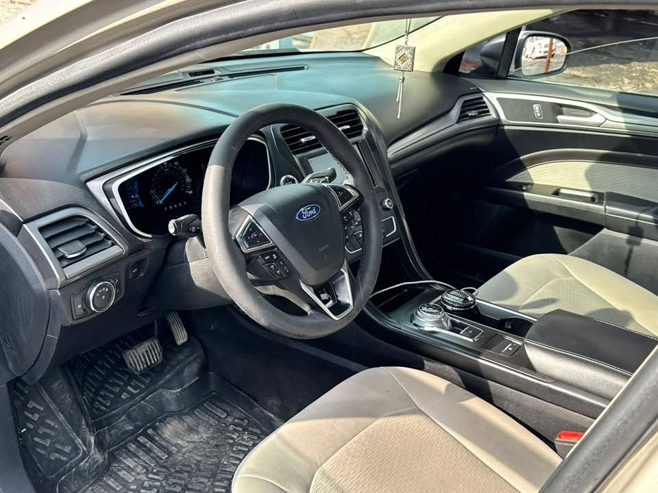 - فورد فيوشن محرك ١٥٠٠ تيربو  ecoboost
- مواصفات فول 

* بصمة 

* سلايد روف 

* اوتوستوب 

* رادار امامي 

* مانع تصادم

* كار بلي 

* ايرباك سليم 

* كشنات كهرباء  

* وغيرها بعد الكثير من المواصفات المعروفة 

 • رقم بغداد مشروع وطني باسمي تحويل ثاني يوم 

ماشية ٧٠ ميل 

سنوية هزة جديدة

حادث من الخلف موضح بالصور واكو بالتكمة اثر سقوط عمود 

رايدها ب ٩٥ ورقة وبيها مجال بسيط سيارة جاهزة ومستعجل على البيع لظرف طارئ 

تواصل واتساب فقط

***********
