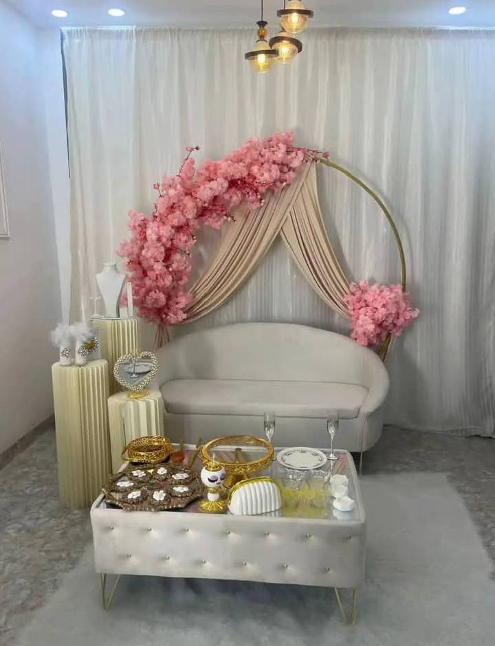 يعلن مجمع رفيف الزيدي 

عن توفر #كوشات حديثة  ولجميع المناسبات 
اعراس ... خطوبة... مهر... ختان... مولود جديد 
عسى ايامكم جميعها افراح .... 

كذلك كراسي متوفر ولجميع المناسبات 
للحجز والاستفسار مراسلة الصفحة 
يتوفر خدمة نقل وتركيب 
بابل ألمحاويل الشارع العام مقابيل حي المشتل 
للاستفسار واتس اب 
***********
