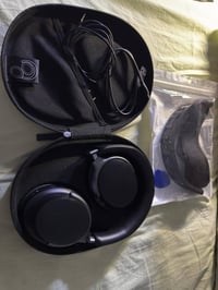 Bose qc ultra سماعه Bose qc ultra  كامل غراضها عدا الكارتونه ضايعه ويا...