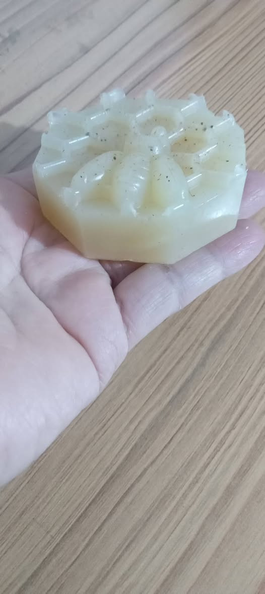 موجودصابون جلسرين العلاجية

مع اضافات عشبيةللتفتيح كلبان ذكروتمن عنبروعرق سوس

 وزيت بذورالعنب
وزيت جوجوباوزيت اللوز

1صابونةتعمل على تفتيح وترطيب 

2وشدالبشرة

3وتقليل الخطوط الرفيعة

4والتصبغات 

موجودبسعرالجملةوالمفرد

توصيل لكل المحافظات


**إذا كنت صاحب هذا الإعلان وتريد حذفه لأي سبب، رجاءا أرسل رسالة إلى الدعم الفني**