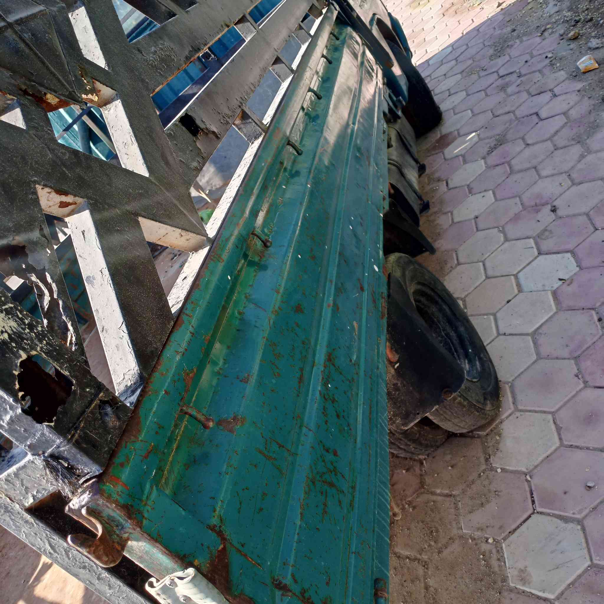 سامسونگ موديل 2000 كير مكينه محور بستا رقم اسود جاهزه السعر 19ورقه تلفون ***********  انتبه انتبه كوم حديد.  السياره بلاد. أتعهد بكل شي بيها
