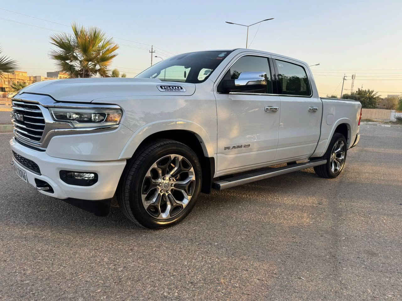 لونك هورن ٢٠٢٢ 
باب طويل والبدي قصير ( المرغوب )
كلين تايتل ( السياره جديده بمعنى الكلمه)
شاشة تيسلا
تدفئة وتبريد بالكشنات 
ماشيه ٥١٠٠٠
رقم دهوك سنوية ورقم جديد بأسمي
كير ومكينه وحدادية مكفولة كفاله عامه
رقم موبايل ***********
رقم دهوك تحويل وكاله ثاني يوم 

سيارة كفالة عامة كركوك, العراق
