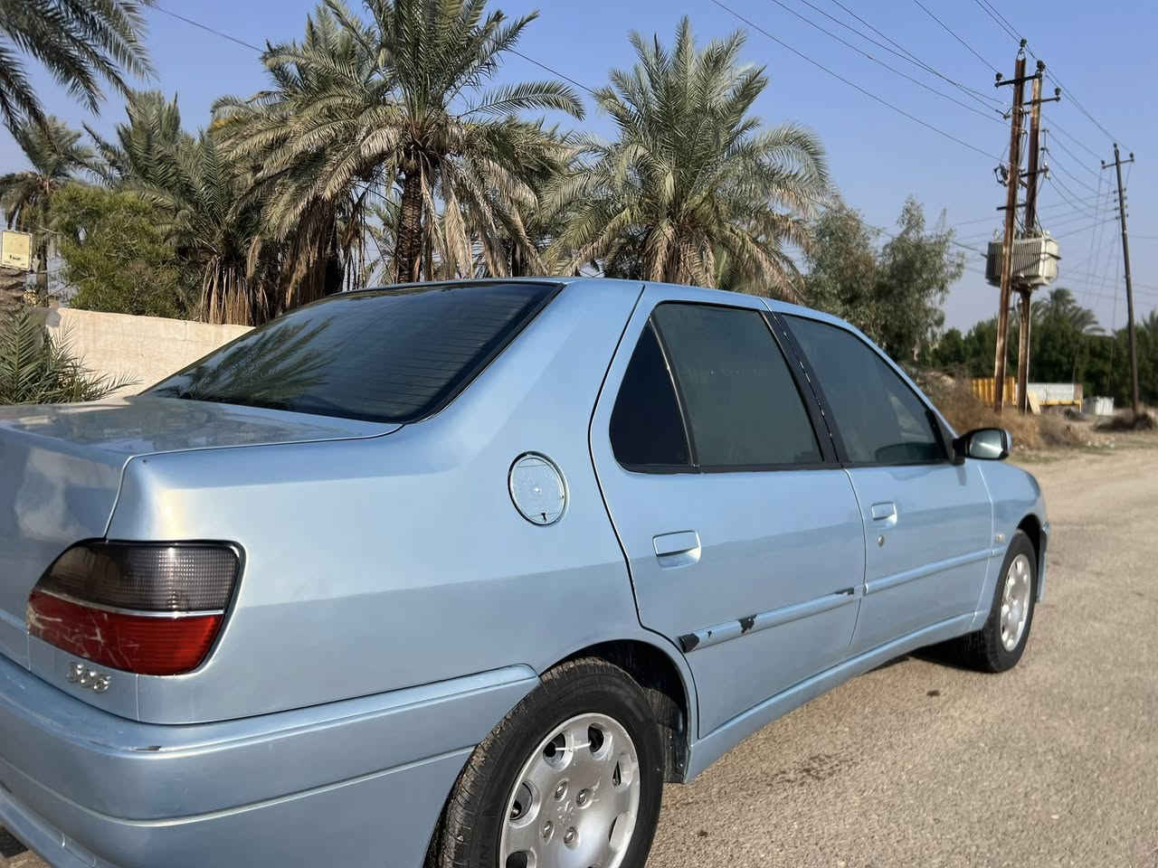 السلام عليكم 
بيجو لبيع لون  سمائي موديل 2003 رقم بغداد انكليزي هزه سنويه جدد شرط التحويل كير مكينه صدر كهربائيات كله بلادي مصبوغه لجماليه بسبب الجرادبدون لا تبديل لاكص لا عيب شرعي سياره نصبتها احلى من الصور مابيها اي نقص حلوه خير من الله كلها شغاله السعر 46$ورقه بيها مجال كلش قليل حك الجيه مكاني بغداد ناحيه الرشيد قرب السريع الدولي مقابيل اليوسفية الاتصال اوتساب ***********
