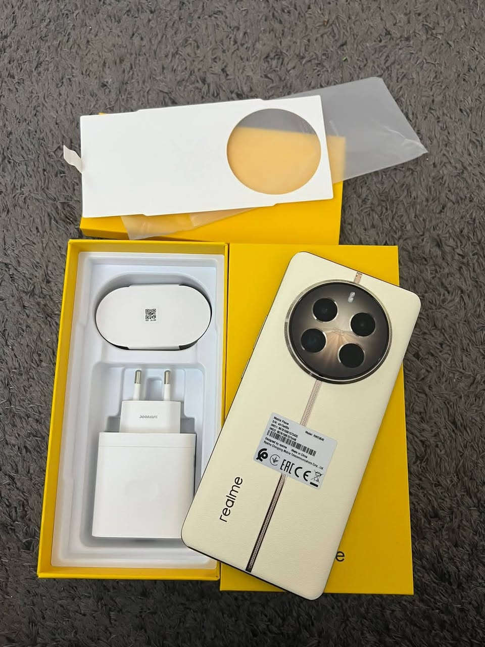 السلام عليكم جهاز ريلمي 12 برو بلص للبيع العنوان بغداد الكرخ
***********
