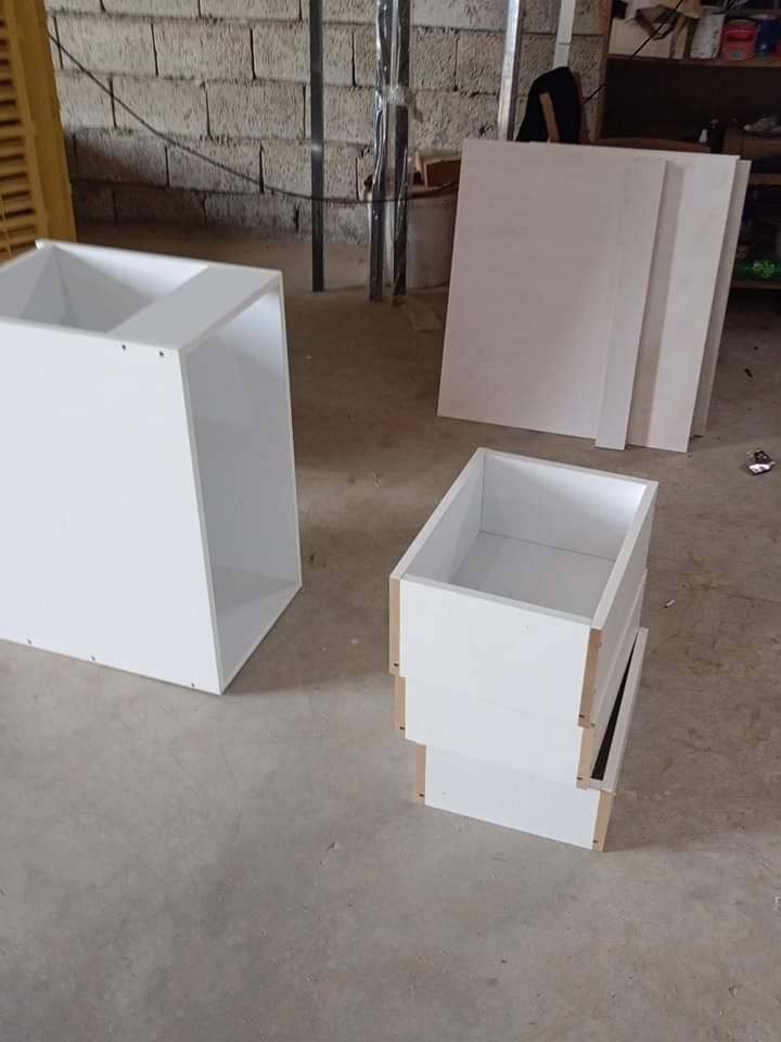 السلام عليكم ورحمة الله وبركاته 
 صاحب معمل mdf
معمل متكامل مكانه بابل حالياً 
راح يتم نقله الى بغداد العبيدي 
بحاجه إلى شريك حسب ختيارة يريد يشارك بالمعمل وكل تفاصيله او يشارك بل عمل فقط 
بس كون صاحب خبره 
التصال على الرقم 
***********
