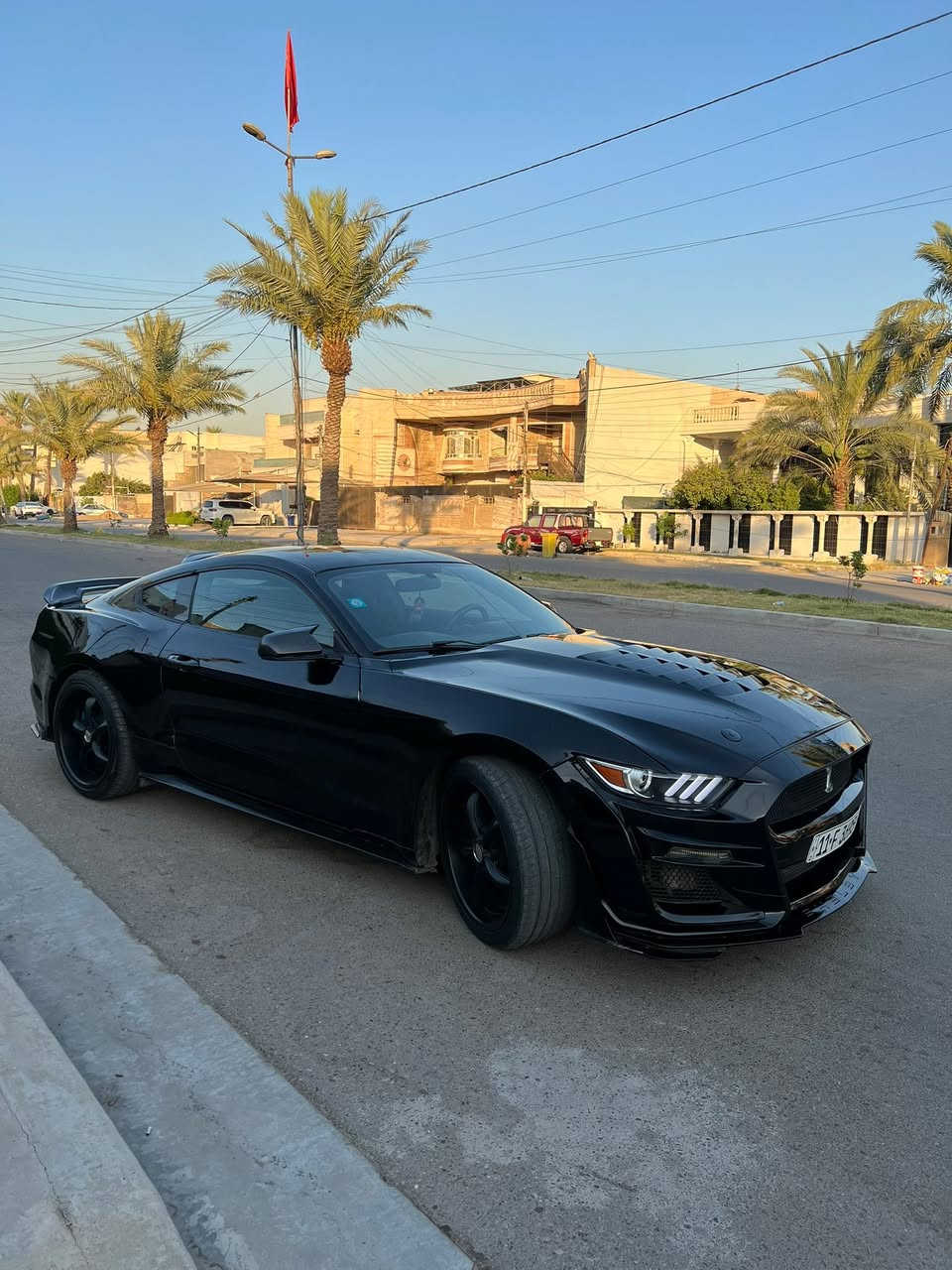 بيع او مراوس ب 4 بوب فورد موستنك موديل 2016
محرك 6 سلندر 3700 Cc ماشية 86 حقيقي
السيارة مصروف عليها  ومرتبة
السيارة مبرمجة وعليها فتح فصلة وطلقات
كت كامل شيلبي بنيد ولحاية ودوس وسبايدر 
وعليها سقف روز وعليها لدات كلفورنيا امامي خلفي ابيض
ويل ويلد اصلي وتخم تاير جديد عليها كزرز مرتب 
وشاشة تاب اندرويد كار بلي
 السيارة  وارد امريكي تو كلر ابيض واسود حادثها دعامية امامية بسيط  موجودة صور الحادث وسونار راسلني وتساب ادزلكياهن  مصبوغة عام مرجعيها اسود  كلها 
كير ومكينة خير من الله بدون عطل رقم بغداد بأسمي مشروع وطني تحويل ثاني يوم  عارضها 120 وبيها مجال 
مكاني بغداد السيدية 
شراي يتصل ***********
