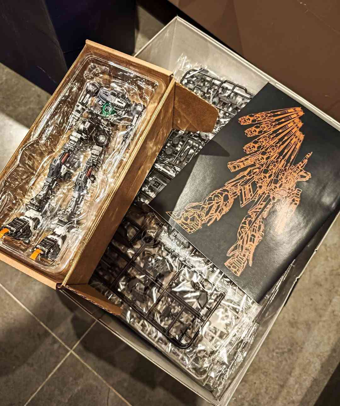 مجسم بهاذا الشكل جديد كامل ملحقات حجم كبير 
مزاد اعلى سعر 
Mg1/100


**إذا كنت صاحب هذا الإعلان وتريد حذفه لأي سبب، رجاءا أرسل رسالة إلى الدعم الفني**