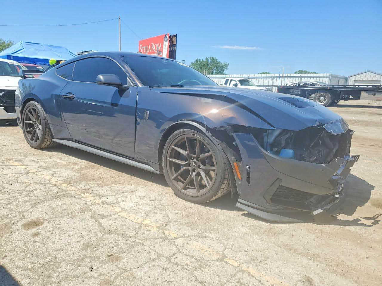 للفائدة
Ford mustang dark horse 2024
ماشية تقريبا 4 الاف
ضرر امامي 
شغالة وتمشي
فول
كير عادي
محرك ثمانية سلندر 5000 تنفس طبيعي
معروضة مزاد بموقع copart.com
مزادها باجر
للمزايدة زيارة مكتب ماهر البدراوي لمزادات السيارات الامريكية و الكندية
الصالحية ٢٨ نيسان


**إذا كنت صاحب هذا الإعلان وتريد حذفه لأي سبب، رجاءا أرسل رسالة إلى الدعم الفني**