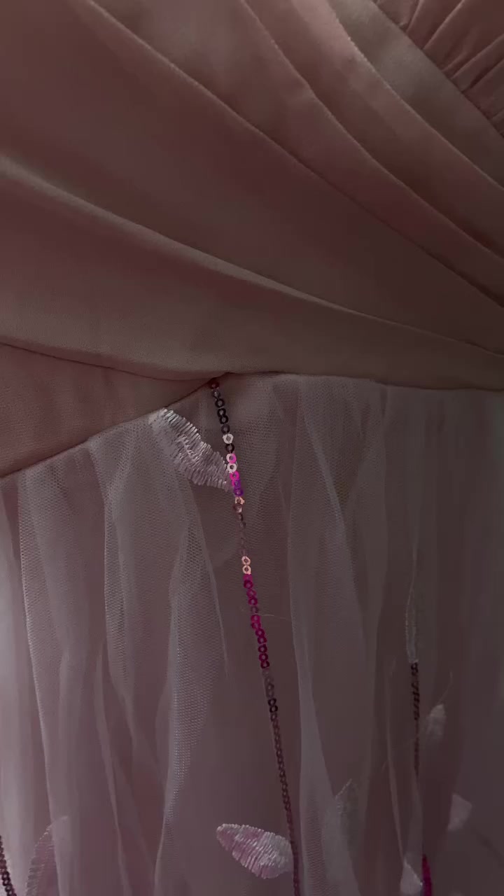 فستان جديد ما ملبوس يلبس لحد وزن 80 سعره 20 الف


**إذا كنت صاحب هذا الإعلان وتريد حذفه لأي سبب، رجاءا أرسل رسالة إلى الدعم الفني**