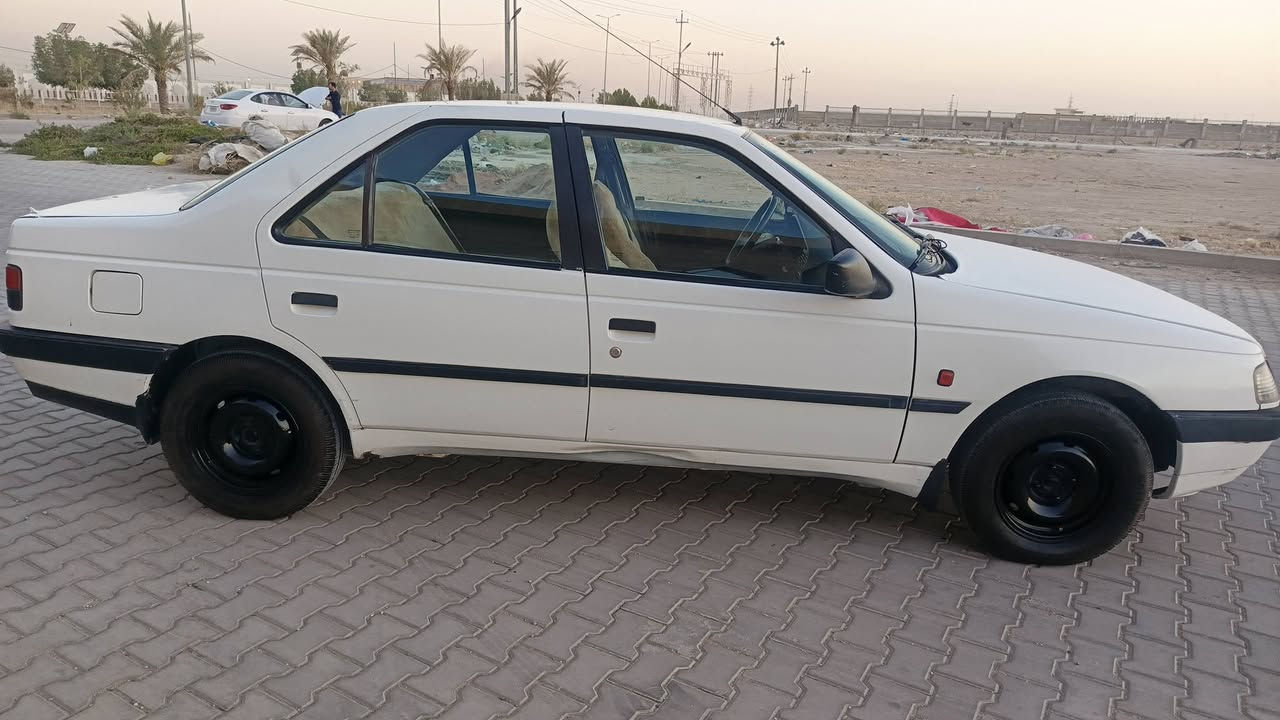 السلام عليكم بيجو 405 موديل 2012 رقم نجف و المالك نجف شرط التحويل تبريد شغال   كير محرك جدد حداديه جديده  تخم تأير جديد مكفوله من الضربه و الرسميات كافه السياره جاهزه ماعيزه شي سنويه  صاقطه صار 3سنين السياره أحله من الصور شرط السعر (36) اتصال *********** أو *********** مكان السياره نجف
