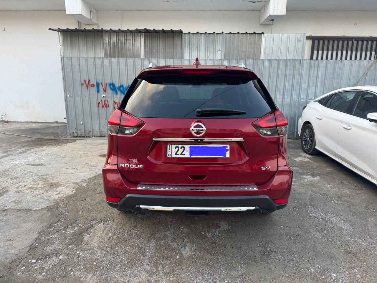 نيسان روج 2018 لون ماروني  SV PLUS
مكفوله كفاله عامه من الصبغ والتبديل
فول عدا البانوراما  
شاشه نظام اندوريد 
 بصمة ابواب وصندوق 
كشن كهربائي
داخل السياره صحراوي
مقعد السائق يحتوي نظام الخزن
مقاعد هيتر
تدفئة بالستيرن
صندوق كهربائي ذكي وخاصية الفتح بالقدم
رادارات امامي وخلفي وجانبي
مري هيتر
لايتات زينون
تحكم ستيرن جهتين
كامرات 360 درجة
نقطة عمياء
كشافات امامية
نظام القيادة سبورت وايكو و نورمل
حاملة جنط فوق القمارة 
دعاميه اماميه صبغ
ماشيه 65 ميل
***********
***********
واتساب مكان سيارة اربيل
