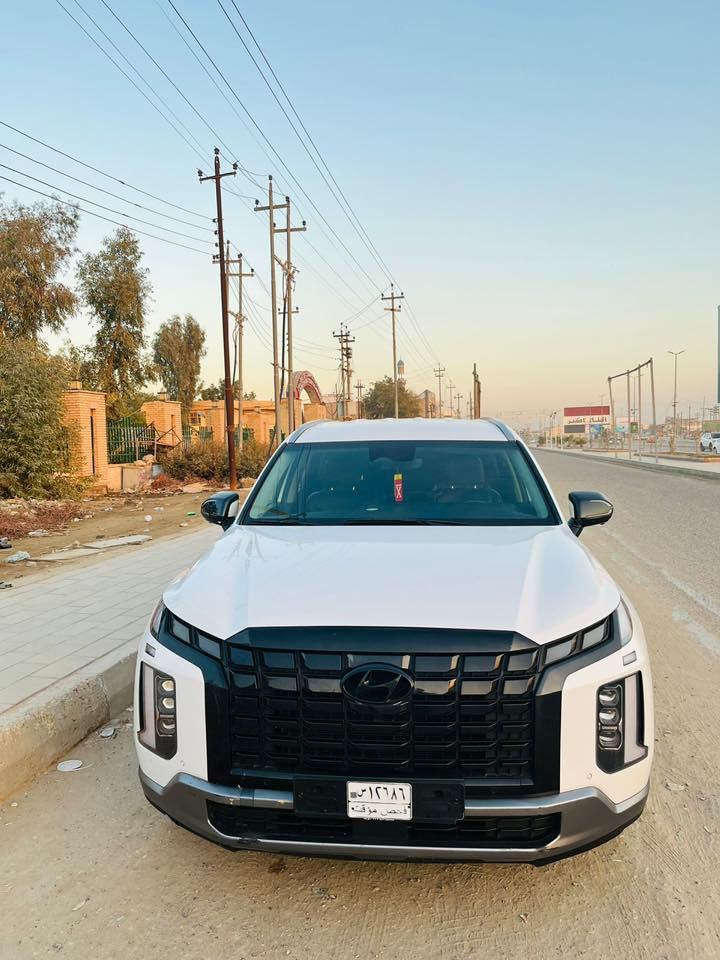 السلام عليكم
هونداي بلسايد /وارد كوري 

حره تترقم بغداد 

موديل 2023

مواصفات سيارة  

2-كشنات تدفئه تبريد امامي خلفي

 3-كشنات جلد اسود  

 4- 7 راكب vip منفصل  

5-كشنات خزن كهربائي 

6- نظام صوت متكامل

7-ستيرن  تدفئه + هزاز ستيرن 

8-شفتات ستيرن مع تحكمات كاملة 

9-خمسة كامرات 360 درجة

10-كامرة دواره 

11-لايتات زينون 

12-لد خلفي 

13-اشارة بالمري 

14-بصمة 

15-بصمة ابواب 

16-سايد بريك كهربائيّ 

18-صندوق كهربائي ( بصمة ) 

18-نظام المنحدرات  

19-بردات خلفي 

20-محرك 6سلندر 3.8L 

21-تشغيل عن بعد و دخول ذكي 

22-اوتو هولد +اوتو ستوب 

23-توقف ذاكي 

24-مثبت سرعة مع مثبت مسارات 

25-تحديد مسارات متكامل 

26-رادارات امامي خلفي جانبي 

27-حساسات امامي خلفي جانبي 

28-شحن وايرليس لجميع المقاعد الامامية والخلفية

29-التبريد مركزي 3 قطع 

حادثها الجنطه والبدنه مرجع 

تبريد كفاله

السعر ٢٧٠$ وبيهة مجال 

مكاني / الديوانيه 

***********
