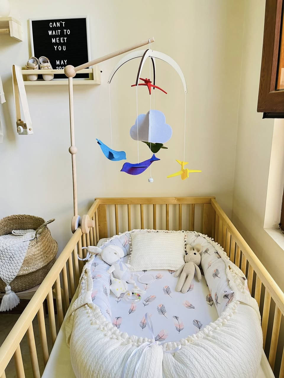 منام طفل للبيع استخدام قليل نظيف جداً وياه مخده وبطانيه وتول  وبيه سحاب ينفتح وينغسل بكل سهوله وينگلب عل وجهين  
سعر الشراء ٦٠ الف سعر البيع ٤٠ الف 
المكان اربيل


**إذا كنت صاحب هذا الإعلان وتريد حذفه لأي سبب، رجاءا أرسل رسالة إلى الدعم الفني**