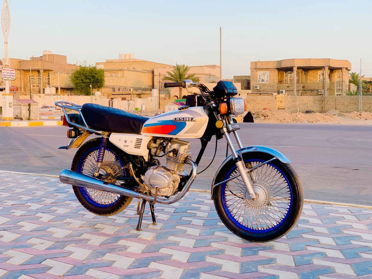 نامه مديل 20 وراق اصولي كامله دراجه بعدهي جديده وجاهزه ومكفوله اي نقص ما بيها مكينه تخبل وين ما تريد روح بيها وسعرها مناسب 575 وهاذا رقمي ***********
