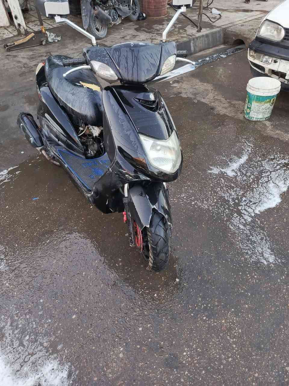 دراجه سكنس نثيه 110يابانيه مكينه ناعمه تايرات كهربائيات كلها كامله بيها نقص بالكفرات ا لسعر 300 وبيها مجال مكان بعقوبة ***********
