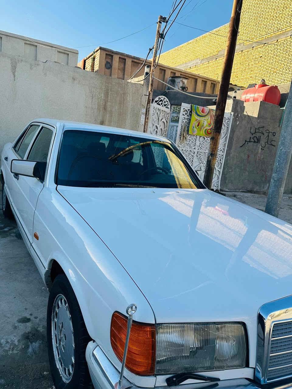 مارسدس رئاسي 300 🇩🇪
رقم بغداد دولي هزه جديده تحويل ثاني يوم 
مصبوغه جماليه فقط بدون ضربه
محرك 3000 TRC رياضي شلعه ومعدل خير. من الله 
حداديه جديده 
محرك كير واكسل مكفولات
شاصي جديد قواعد بلاد 
كهربائيات كلها شغاله 
فيت بم بلادي 
غرفه مخمل حبري كلش حلوه 
جام 4 كهرباء 
ادامه كامله ع المحرك 
السياره جديده بمعنى الكلمه مال جناي
***بدون اي خياسات***
مكاني ناصريه مركز 
[السعر 63 ]
 ***********
واتساب واتصال فقط
