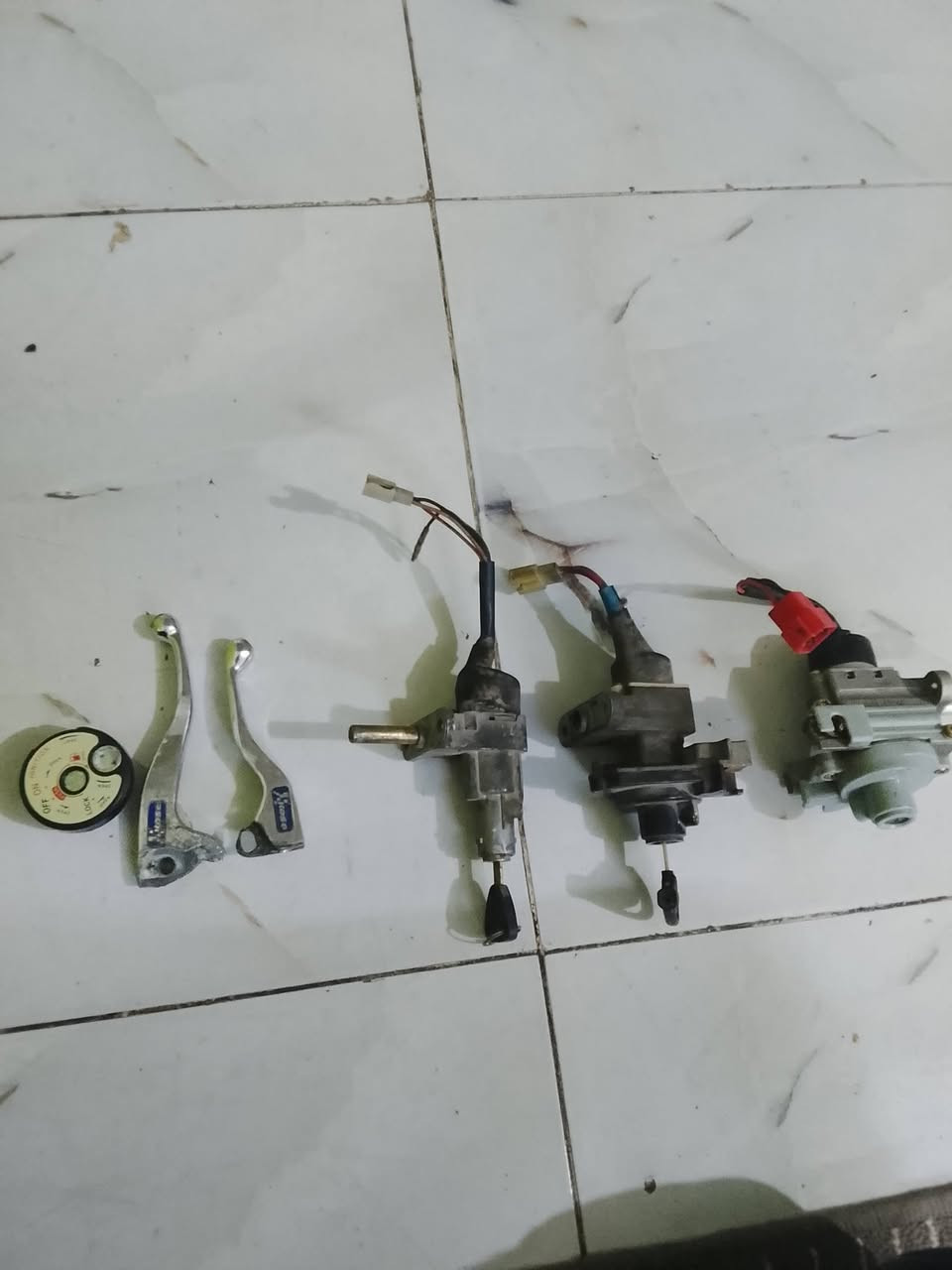 السلام عليكم غراض ماكس اي قطعه ب5 المكان بغداد الطالبيه فلكه 83 للاستفار ***********
