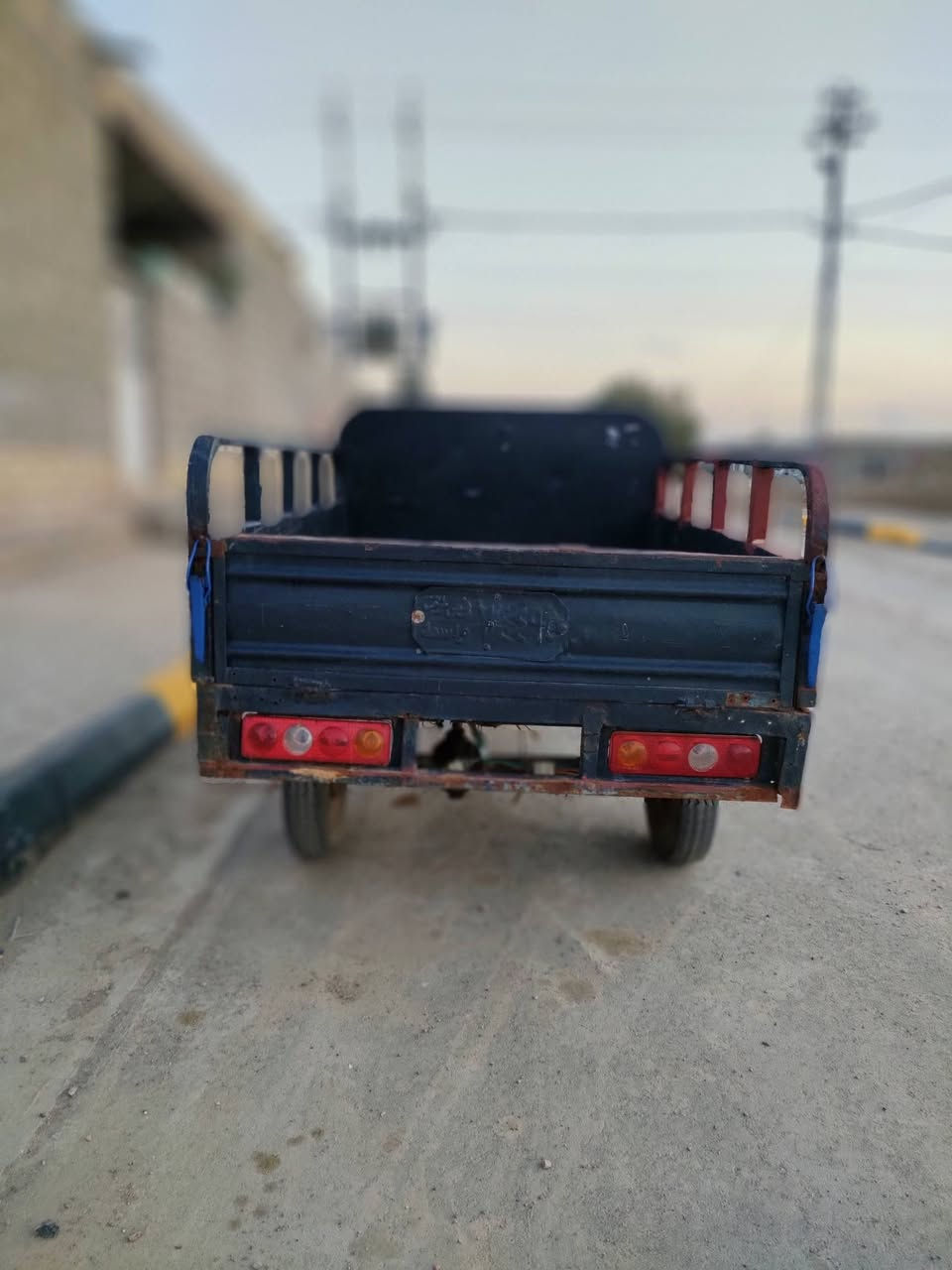 سلام عليكم
ستوته MTR رقم وسنويه رقم اسود 

كهربائيات كلها شد جديد وشغاله 

محرك خير من الله  
 
ستوته عوزها بس صبغ ..
الكمان واسط قضاء الحي 
*********** واتساب 
 
سعر 600 وبيها مجال
