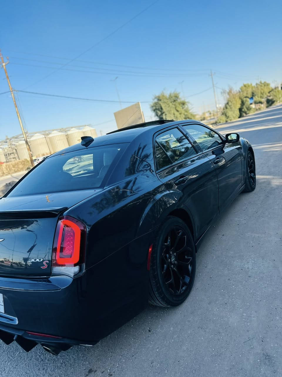 السلام عليكم للبيع اوباما 18 اس فول 
رقم بغداد مميز مداور ثاني يوم 
ماشيه 107
حادثها فقط بارد بمكانين بدون ايرباك 
بدون صبغ وتبديل 
بيها ترويج بسيط بالقماره يم بانوراما
السعر 230 وبيها مجال 
للاستفسار غير متواجد بالفيس
***********
