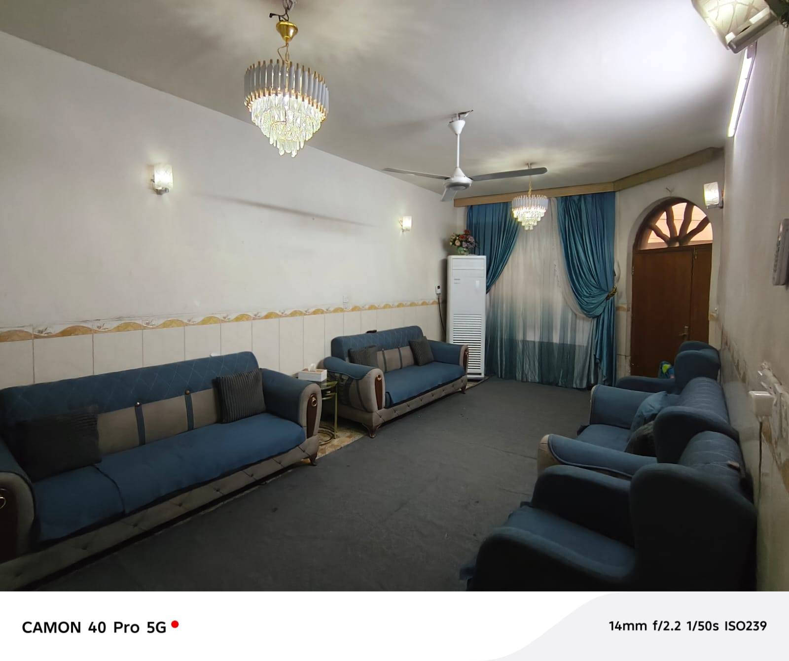 سلام عليكم بيت للبيع لمساحه 144 مطبخين حار وبارد بناء حديث لطابق لثاني بي 2 غرف نوم وصحيات
شارع عريض كبال مدرسه 📌 بغداد مدينت لصدر قطاع 15 بيع مستعجل لل استفسار رقم لتصال***********
