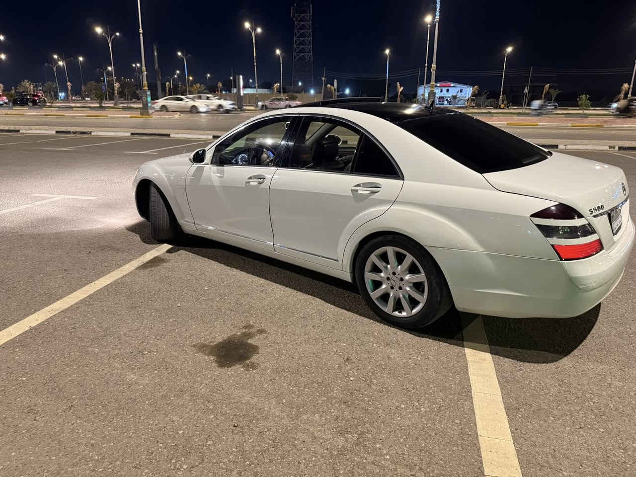 السلام عليكم للبيع مارسدس اس كلاس وارد يابان سيارة بالكارتون كفالة عامة صبغ وفتح وكص حاجز استمارة تسجيل تروح اسجل موديل 2009 السعر قفل قفل 95 للتواصل ***********
