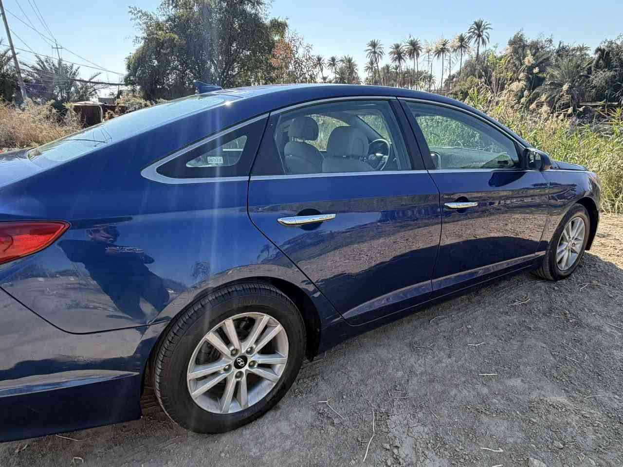 سوناتا ٢٠١٥ وارد امريكي رقم كريلاء انكليزي السياره حلوه ونضيفه السونار مرفق بالصور ستوها مصلحه منضومة لايتات شمسي حداديه جديده سياره جاهزه 
السعر ١١٥ 
مكاني الديوانيه 
***********
 غير متواجد ع فيس
