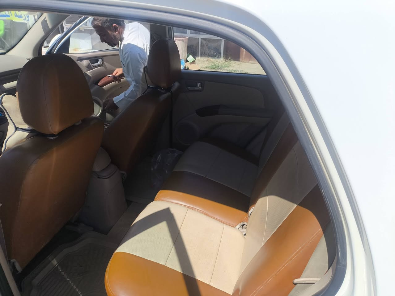 سلام عليكم  
كيا سبورتج موديل 2010 تحويل باسم المشتري خليجي كفاله عامه ضربه وصبغ  
مواصفات سياره فول فتحه سقف  ويل كب باقي مواصفات معروفه 
محرك 2000 دوش مكينه وكير وحداده وتخم تاير ع وضع شركه 
مـكــان-الــسياره-الناصرية
الــســعر: 128 وبيها مجال 
الاستسفسار اكثر 
***********
