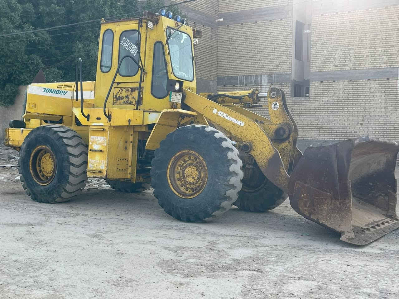 شفل كاوسكي حجم 70 جاهز من كلشي مكينه او كير جديد حداديه جديده المكان بغداد ***********
