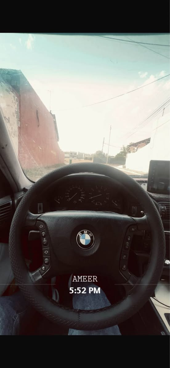 BMW 525I 1993 
كير مكينه نضيف تبريد داخل نضيف جامات كهربائي سميل, دهوك


**إذا كنت صاحب هذا الإعلان وتريد حذفه لأي سبب، رجاءا أرسل رسالة إلى الدعم الفني**