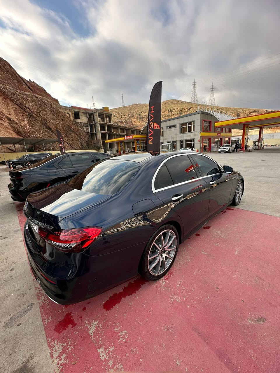 Mercedes Benz E350 AMG 2023
حادثها جاملاخ صبخ 

رقم شمالي باسمي تحويل مباشر

فول موصفات دفع خلفي

بانوراما 1

ابواب بصمه 2

كامره خلفيه 3...

شاشه جبيره 4..

كيج إلكتروني 5..

داخل كريمي ) اوف وايت 6..

کشنات تدفئه 7..

رادارات امامي خلفي جوانب 8..

حساسات 360 درجه 9.

صندوق كهرباء 10..

شاحنه لاسلكي 11

اتو بارك + اتو هولد 12...

كشنات كهرباء + خزن ميموري 13.

سماعات برو مستر 14...
كاميرا 360
لد داخلي 64 لون 15..

أصلي AMG ويل 1619

صفر مسج جديده جداً السياره 17.

ماشيه 42 
مكان زاخو 
***********
سعر
