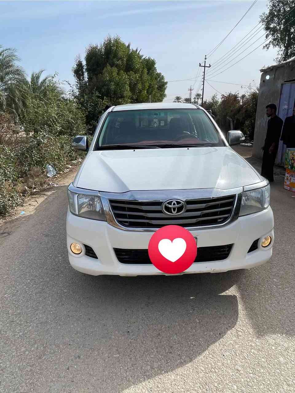 السلام عليكم هايلوكس البيع 2014رقم بصره كفاله كير محرك اكسن حداديه خير من الله تخم تاير توني شاده السونار معه الصور 
إلا ستفسار اتصل ***********
