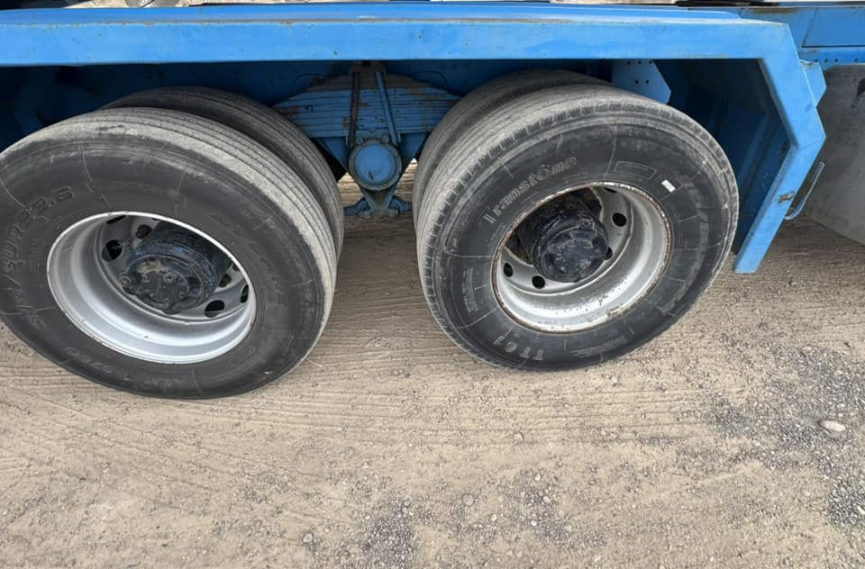 سلام عليكم فالفو سكس قلاب   مديل 2003 رقم صلاح الدين صفر بدون قرص تخم تاير   جهازه الشقل مكان بغداد ***********
