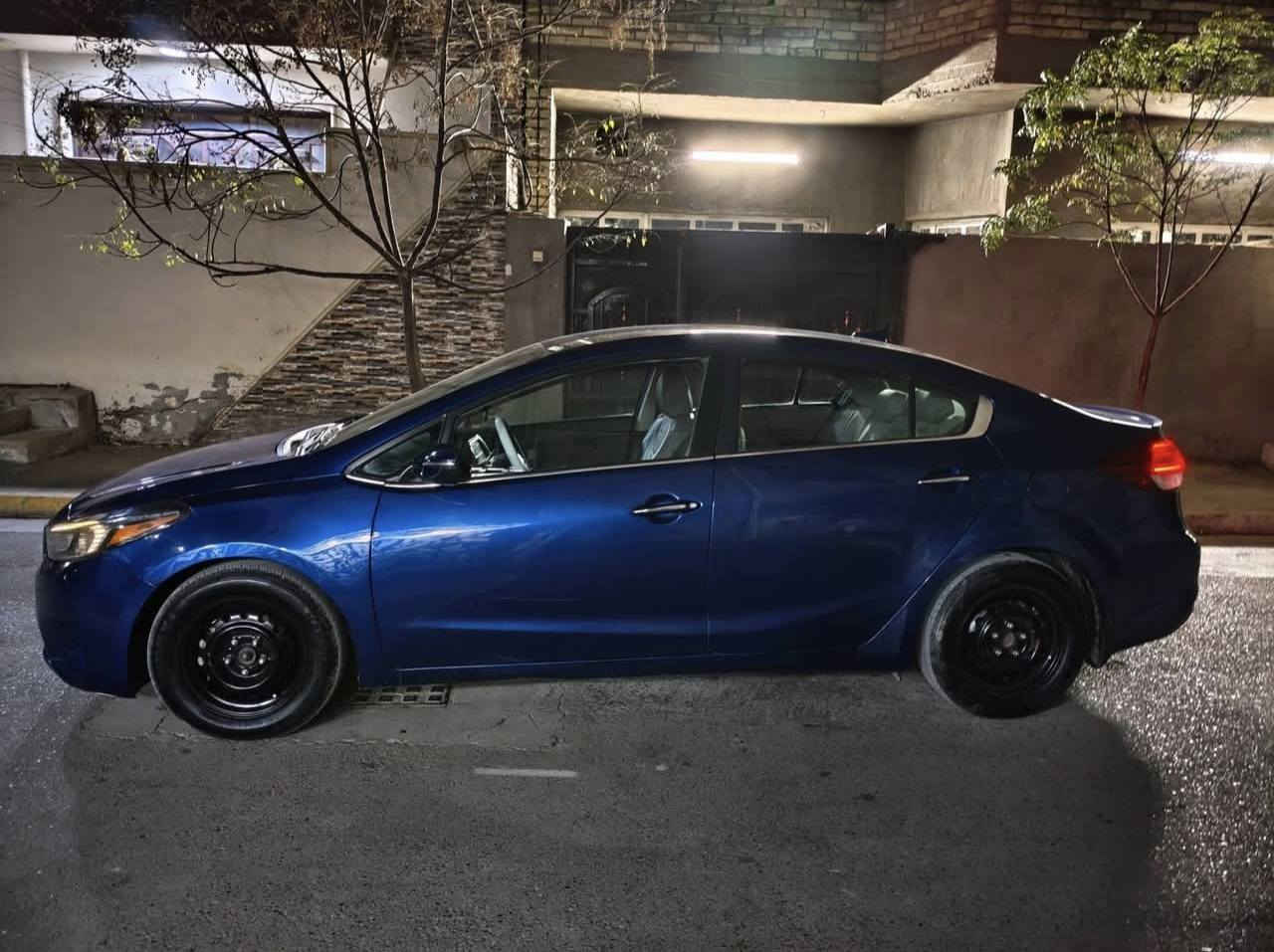 السلام عليكم
KIA FORTE 2017 S RED LINE للبيع

كير AT , محرك 2000 دوش مكفولات

السيارة فول مواصفات عدة الفتحة فول مواصفات للاخير كل صورها موجودة بالمنشور و صور الحادث و السونار مرفقة بالمنشور حادثها بامريكا موضح بالصورة و بيها بالعراق جاملغ خلفي و باب خلفي جهة السايق و الدوسة مصبوغة بدون دواخل و بدون ايرباك شواصي كفالة فقط براكيت خلفي ضرر بسيط

السيارة جاهزة من كل النواحي مدوشمة و تايرات جدد و باتري جديد و ادامة مسويلها قبل اسبوعين ربع ما تذب عليها الا اذا انت تحب الجمالية ف سويلها بوليش

- السيارة بأسمي تحويل ثاني يوم رقم بغداد سنوية لحد 2030

الرقم : ***********

السعر 123 و بيها مجال بسيط مكاني بغداد الدورة
