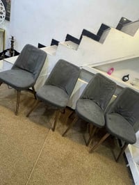 ٤ كراسي • مستعملة • الدوره البوعيثه