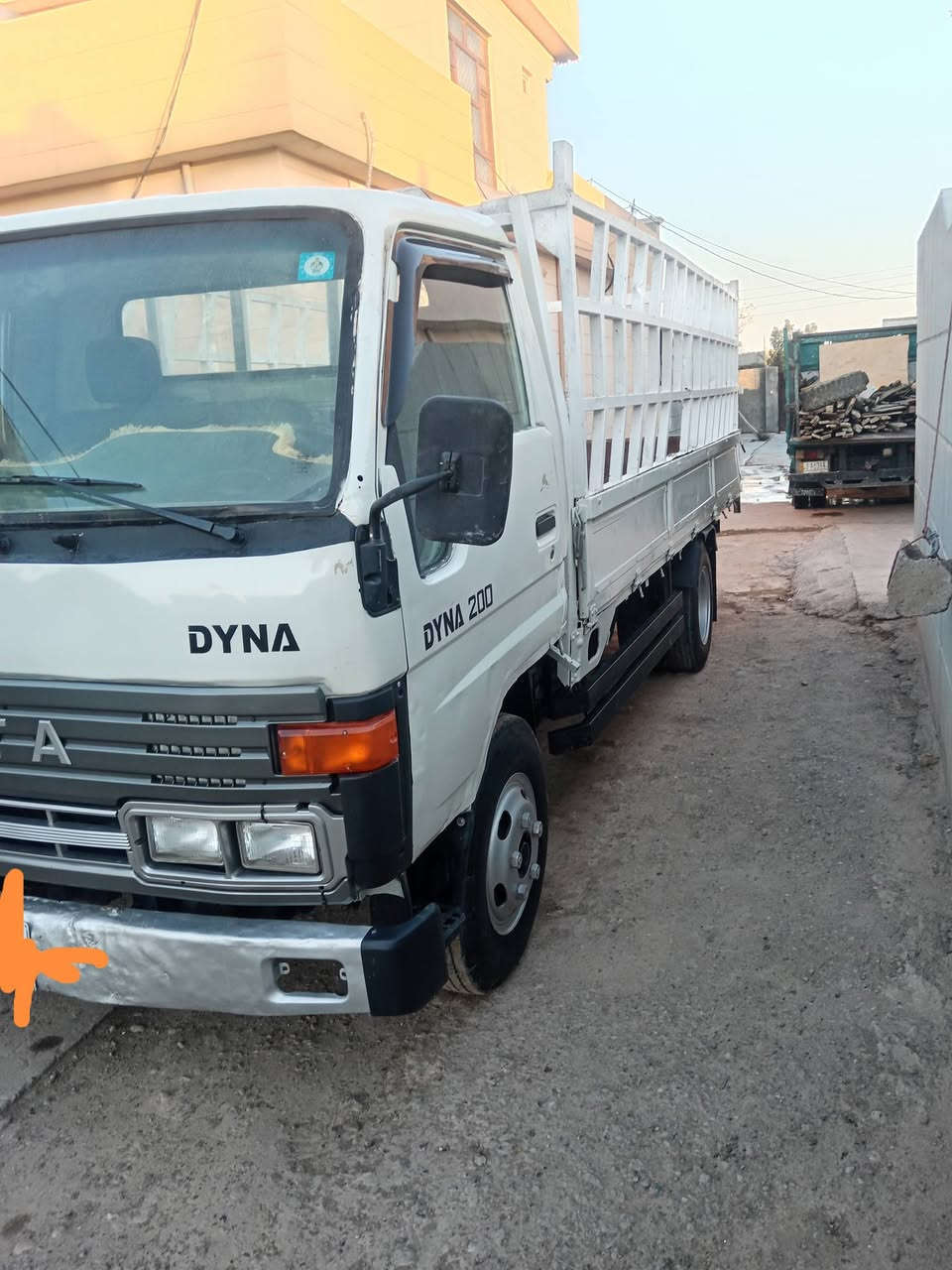 داينه لبيع موديل ١٩٩٧ رقم بغداد انكليزي بسمي سنويه ٢٠٣١ محرك ١٤ بي بخار بدون صرف كير وكسل وشاصي مكفول بلشرط السعر ٦٠ وبيها مجال العنوان ديالي سد حمرين رقم ***********
